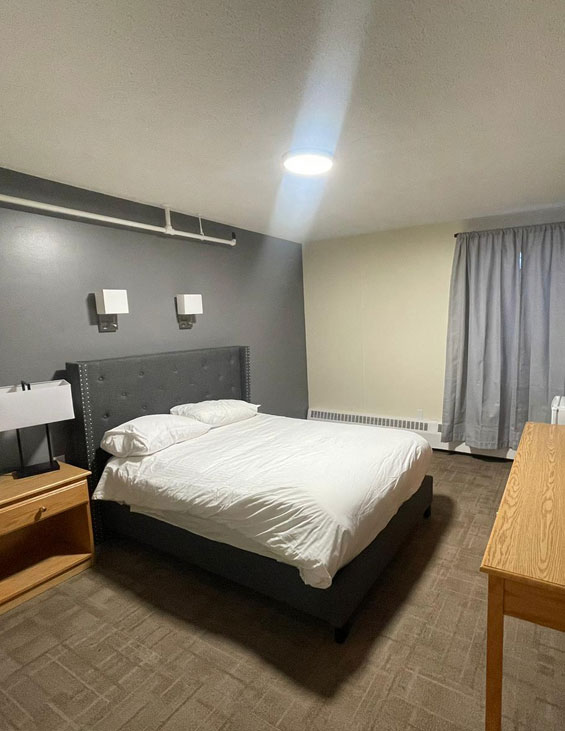 Hotel in NT, CA